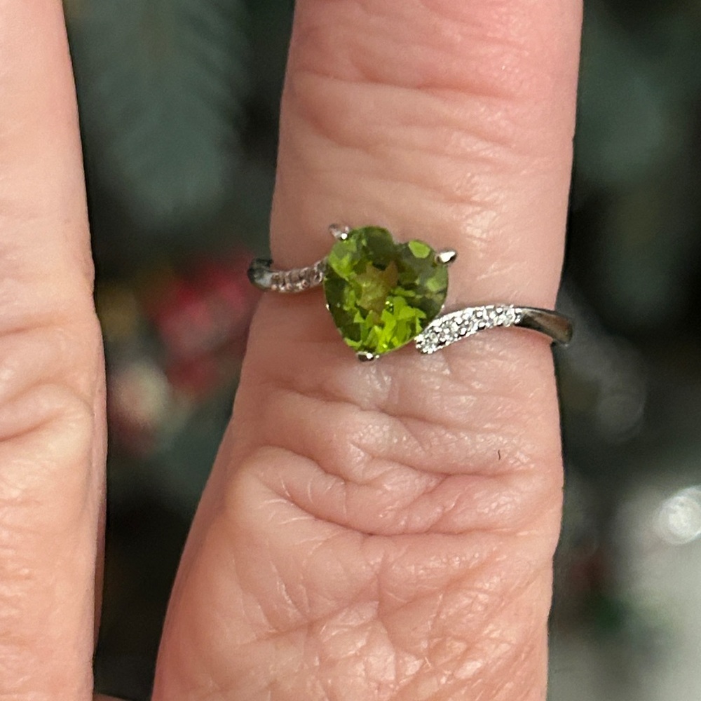 Peridot Green 925 Sterling‎ Silver heart Ring